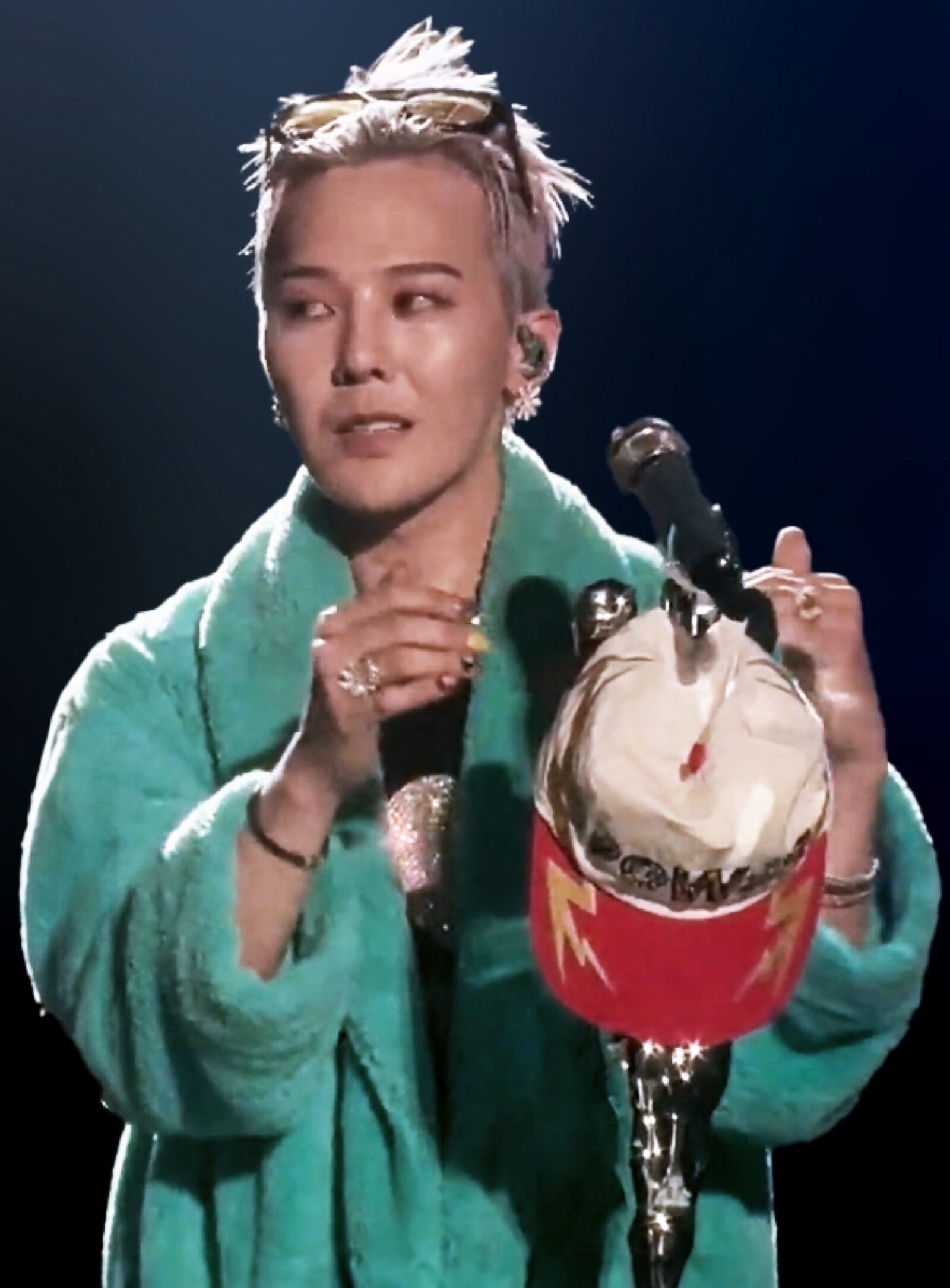 지드래곤(G-Dragon) 공연 모습